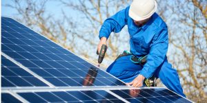 Installation Maintenance Panneaux Solaires Photovoltaïques à Livers-Cazelles